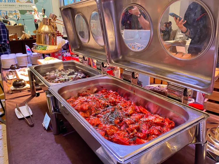 活動期間將有辣炒春雞等數10道韓式料理無限供應。