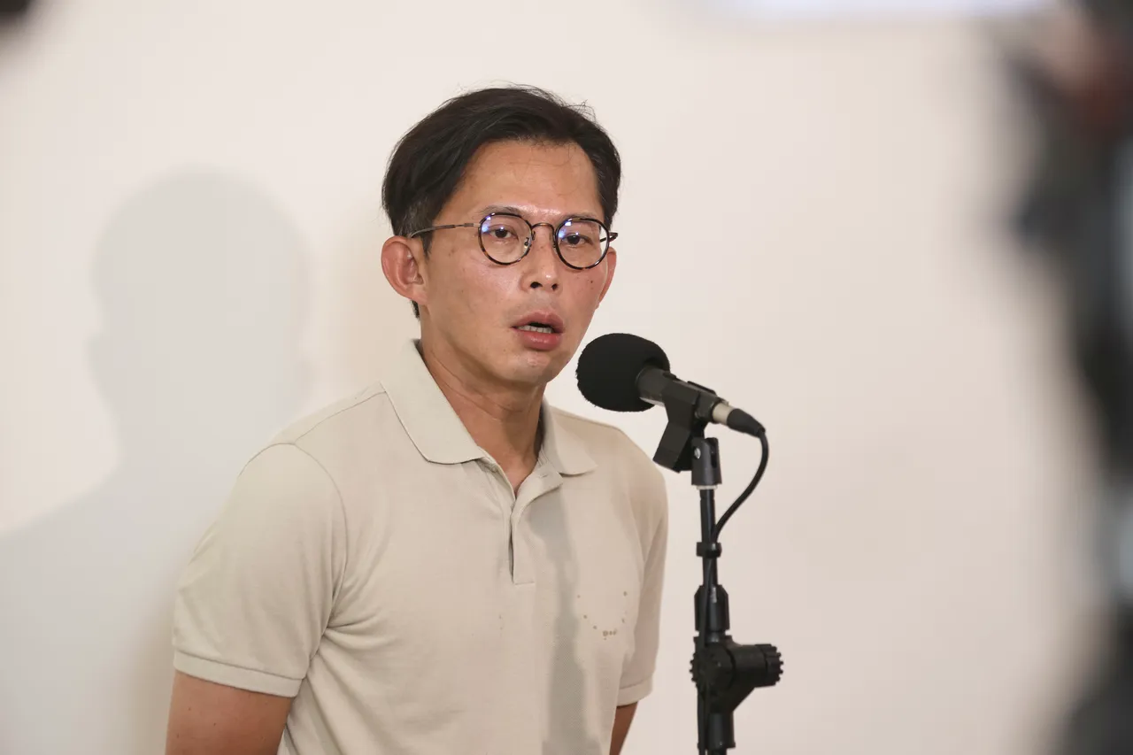 民众党主席黄国昌近日遭爆养「狗仔集团」监控绿营政治人物。彭欣伟摄