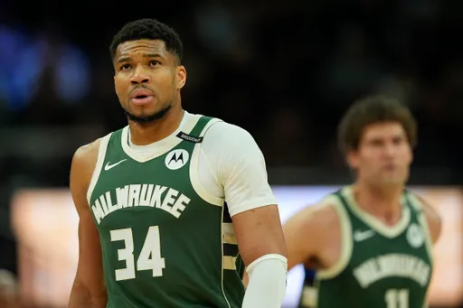 NBA「字母哥」動向受矚目 妻兒被傳定居希臘!他怒了