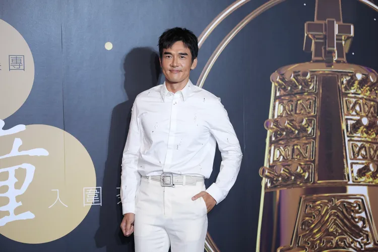 楊一展很有愛心到災區當鏟子超人哭了很多次。彭欣偉攝