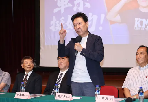 趙少康控境外介選 他問證據在哪?轟「政治金童」自砸招牌