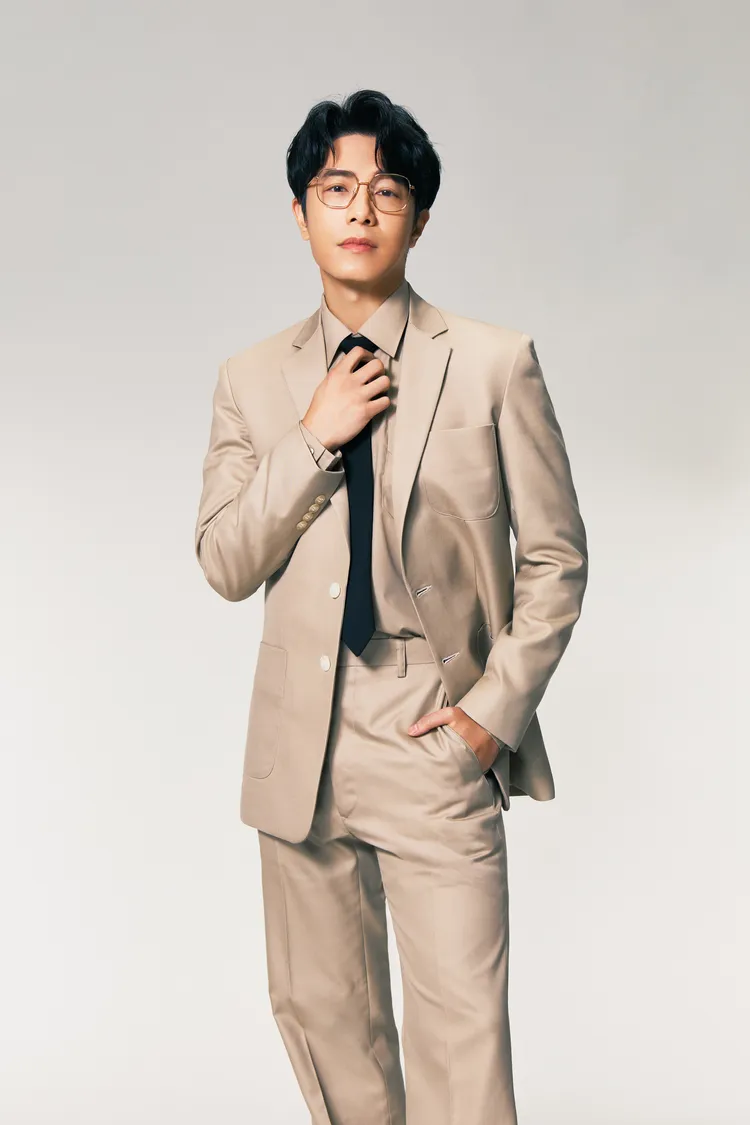 韋禮安以乾淨透明的嗓音詮釋《不變》的深情與堅定。索尼音樂提供