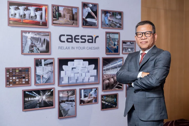 凱撒衛浴董事長蕭俊祥回顧品牌歷程。業者提供