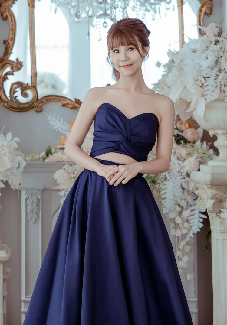 泡芙（達伶姊姊）也曾在經紀人帶領下找卜陽取名。翻攝泡芙（達伶姊姊）臉書