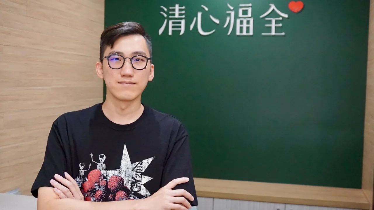 赵启宏引用父亲说法,一杯饮料好不好喝是个人感受问题,但如果没有坚持自己的味道就容易随波逐流被消失。庄伟祺摄