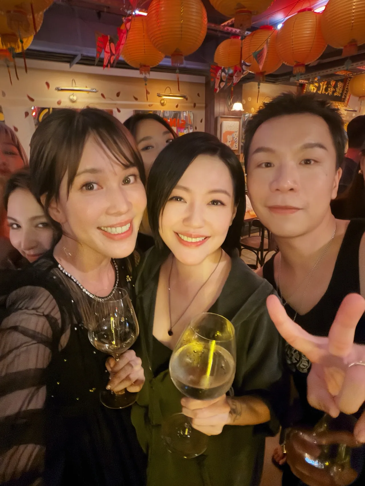 刘涵竹与小S、派翠克合影。翻摄刘涵竹IG