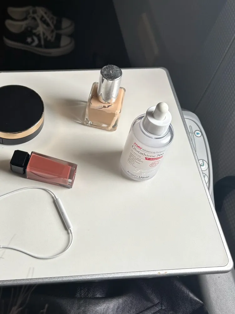 裴智妍出國必帶Angel’s Liquid保養品。品牌提供