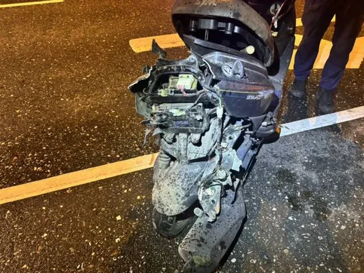 花莲机车骑士十字路口被撞飞 警一测...酒驾!惊悚画面曝光