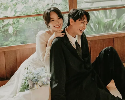 恭喜!劉俊謙、蔡思韵結婚 復古婚紗超夢幻