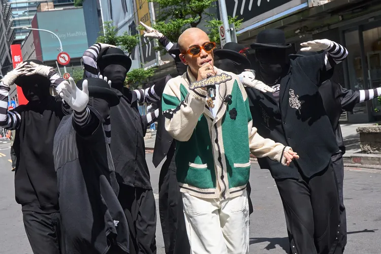 呂士軒鍍金後首度露面，為宣傳即將啟動的巡演。我宅有限公司提供