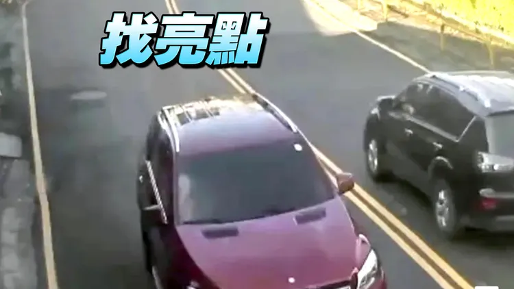 黄子佼宾士撞人逃逸！到案称「没感觉有撞到」　副驾这幕怪怪der