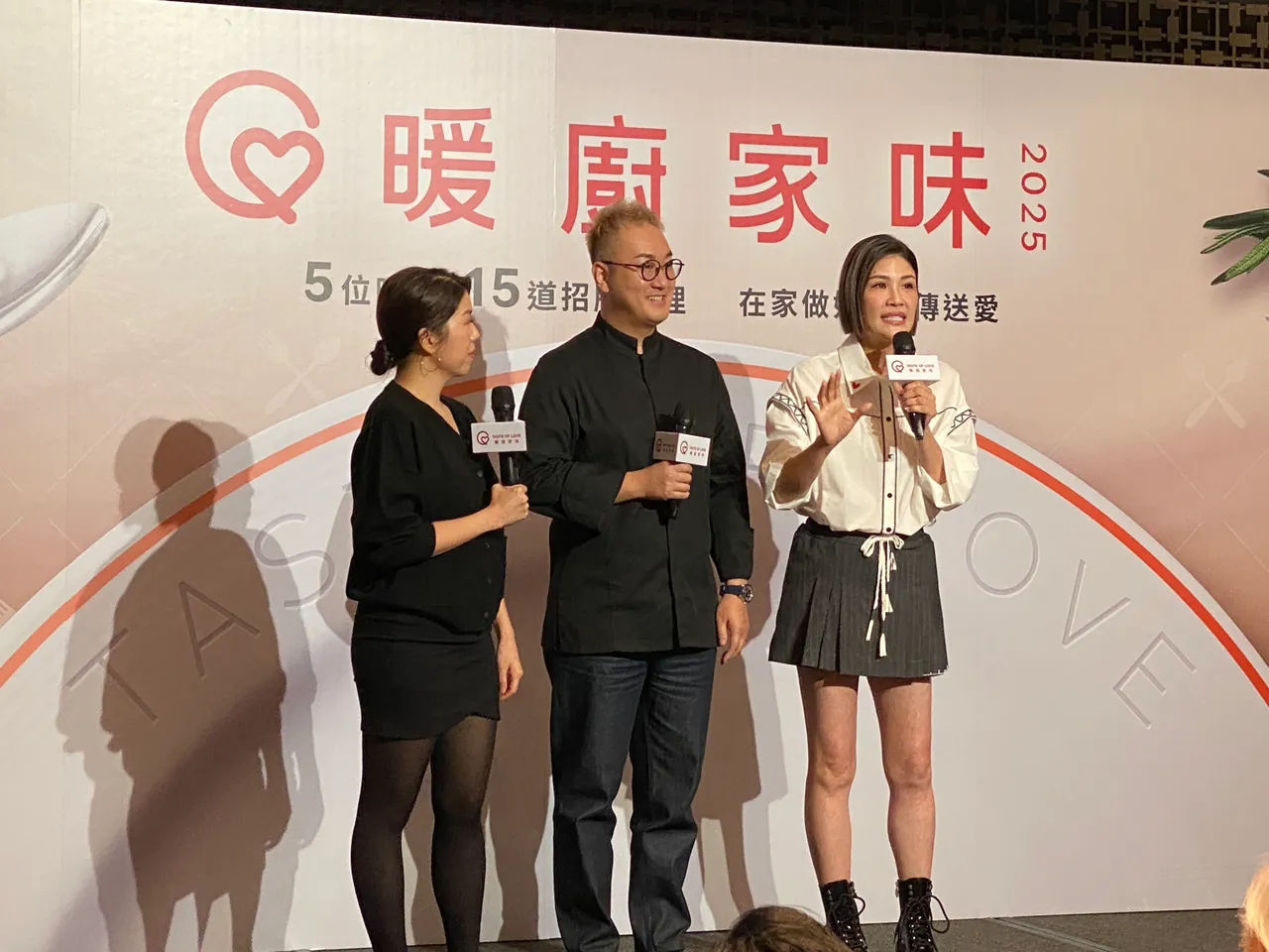 首次加入计划的外籍主厨荻本郡大(中)。庄伟祺摄