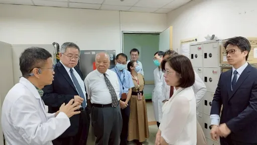 為司法保護業務加油! 法務部保護司副司長「回娘家」業務評鑑
