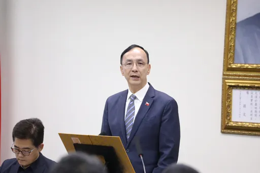 朱立伦月底率211名党工总辞!盼郑丽文带国民党胜选