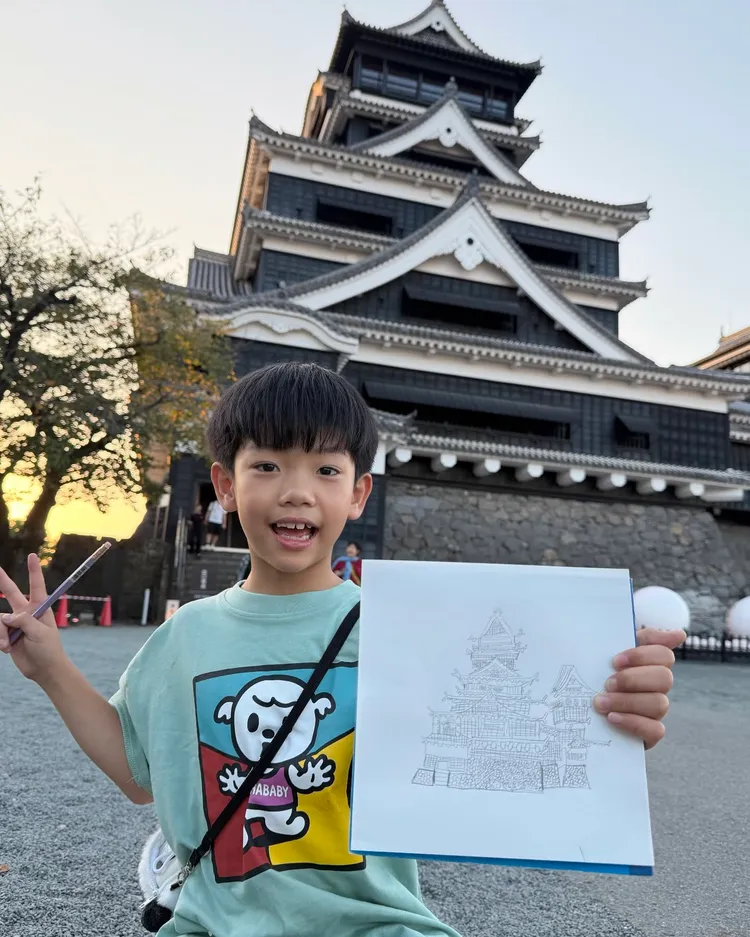 蔡阿嘎分享蔡桃貴熊本城素描速寫。翻攝蔡阿嘎Threads