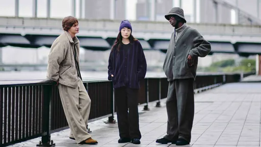 UNIQLO聯名NEEDLES簡直潮翻 蝴蝶刺繡刷毛衣搶先曝光