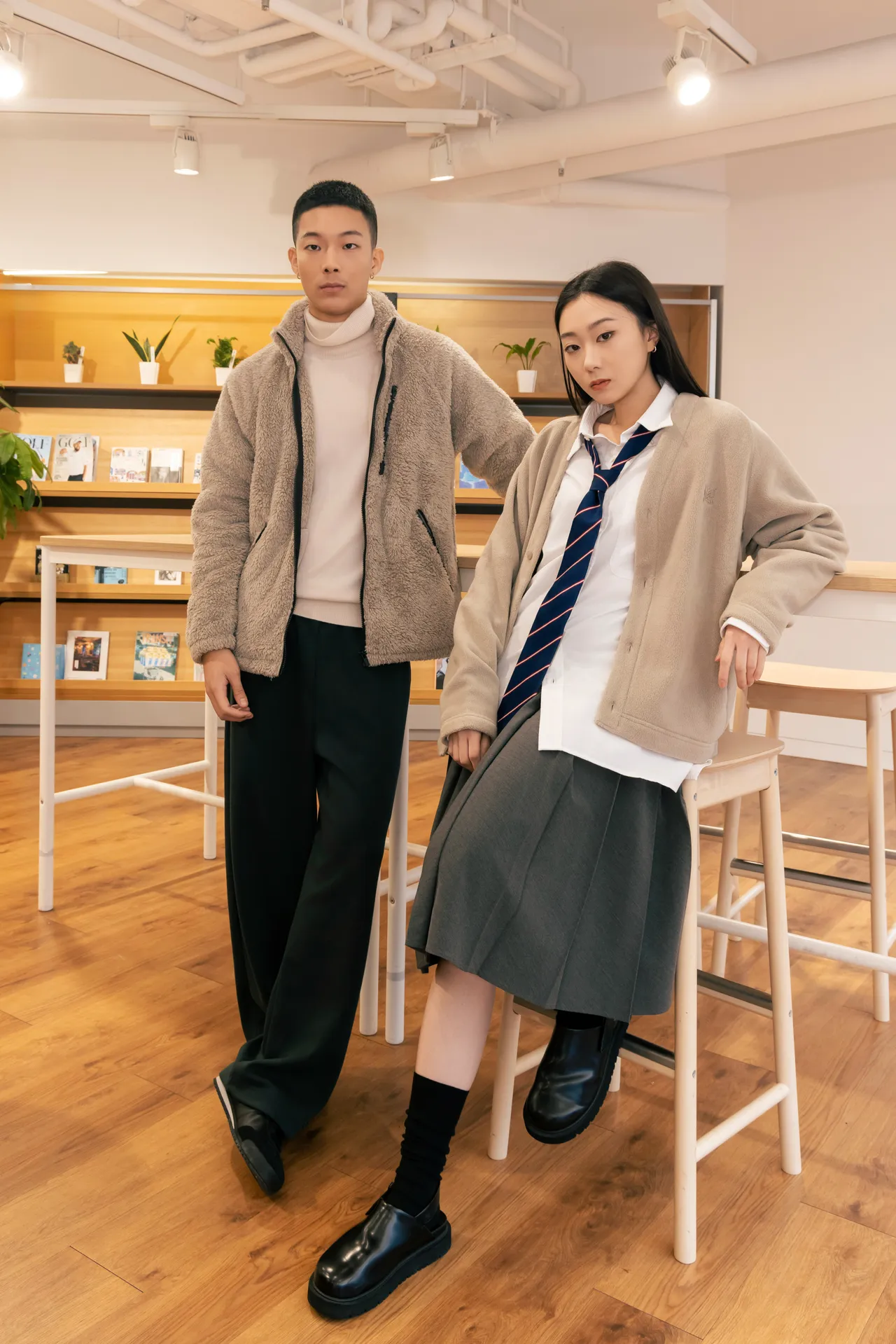 UNIQLO与NEEDLES首度联名以极简舒适的刷毛单品为核心。品牌提供