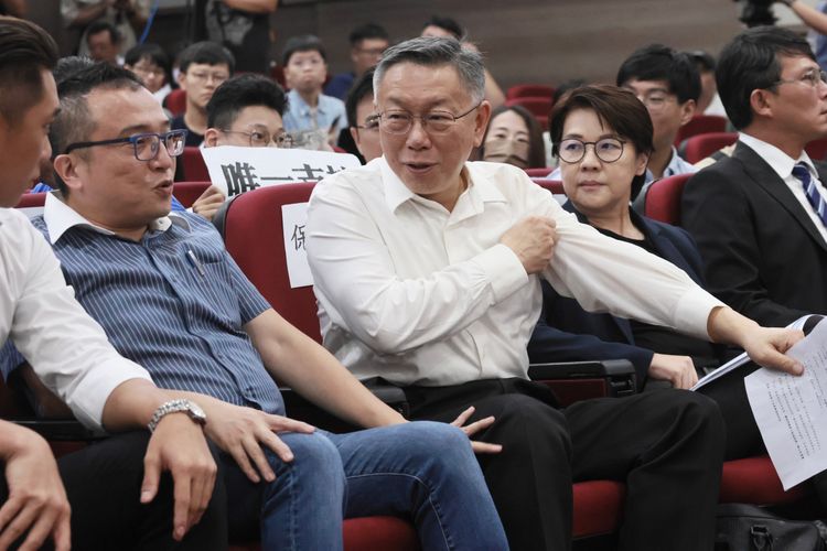 柯文哲隔兩週出庭 黃珊珊二度作證!訊息「小沈給過」再受矚