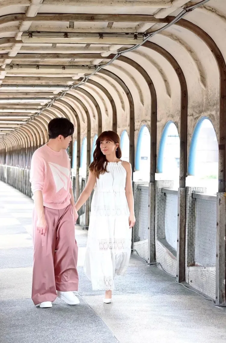 許志豪曾在緋聞女友翁鈺鈞生日當天，曬出2人合照。翻攝許志豪臉書