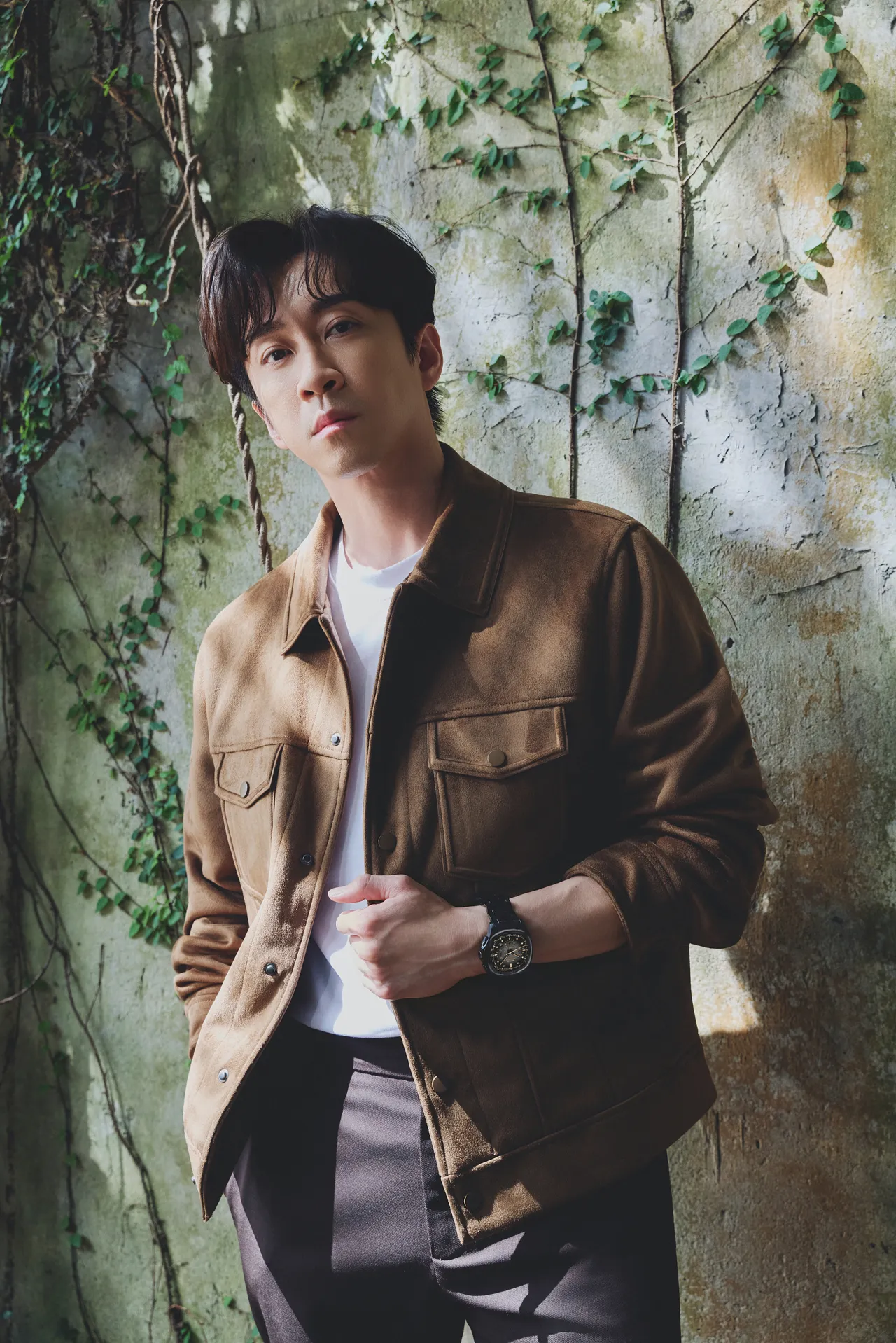 拥有爱情滋润的陈汉典越来越帅。品牌提供