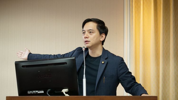 攔千件豬肉包裹僅罰9件!藍委轟「非故意不罰條款」成防疫漏洞