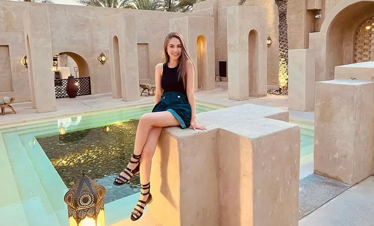 周杰倫的老婆昆凌外型亮眼，被天王捧在手心寵愛，堪稱最幸福的女人。翻攝昆凌IG