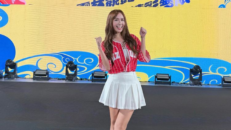 翁滋蔓主持全運會熱鬧登場 與星友相約打小白球