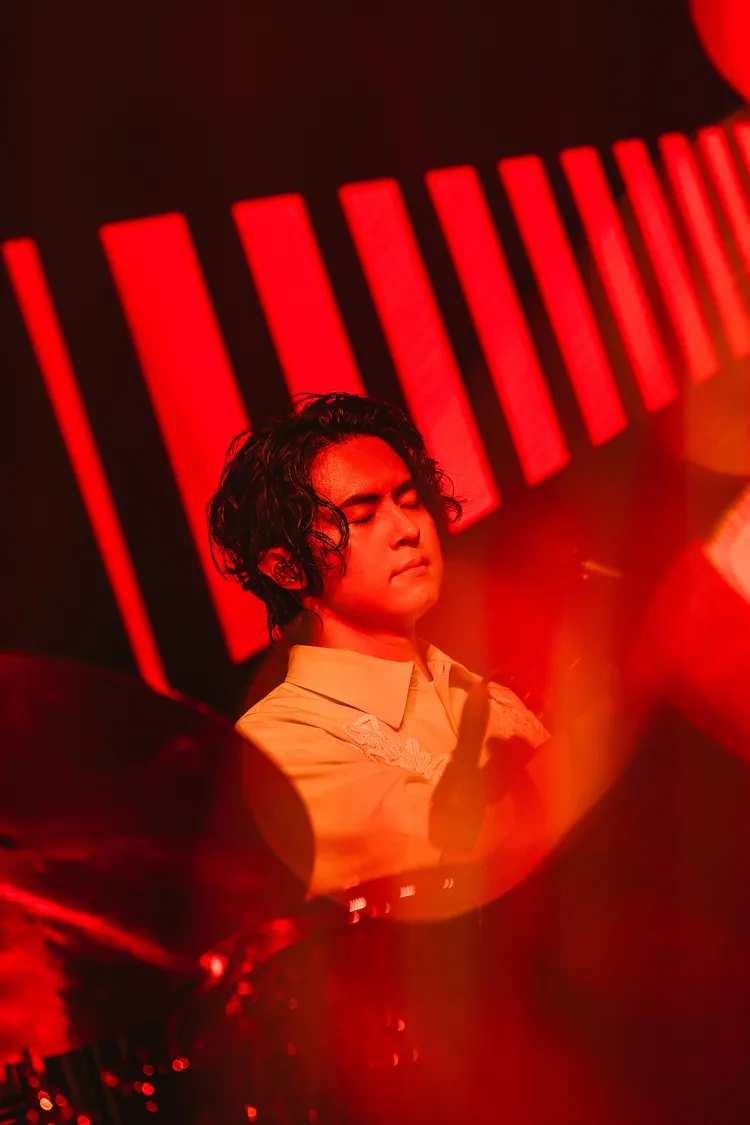 哲謙。相信音樂提供