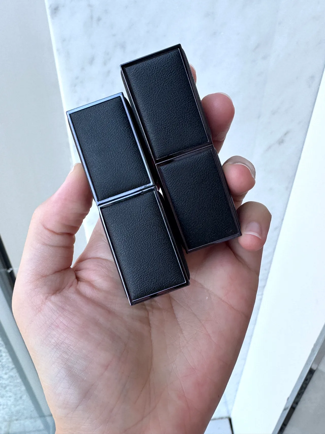 TOM FORD Fucking Fabulous液态唇膏,外包装相当有质感。张家玲摄