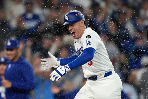 平紀錄18局、6小時惡鬥!道奇世界大賽靠佛里曼驚天再見轟贏球