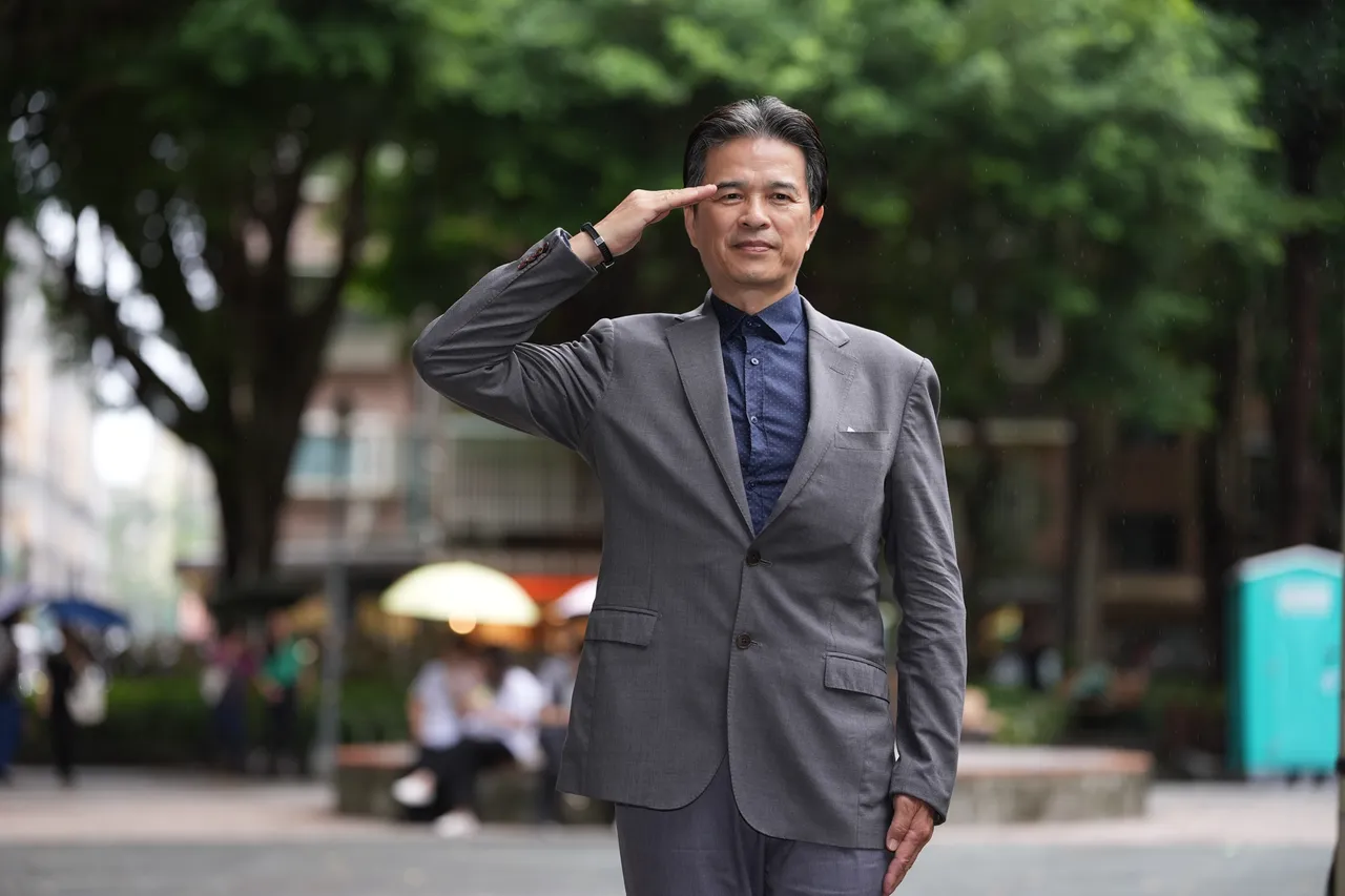 对艺人闪兵案延烧,李兴文呼吁:「知耻近乎勇,勇敢面对。」彭欣伟摄