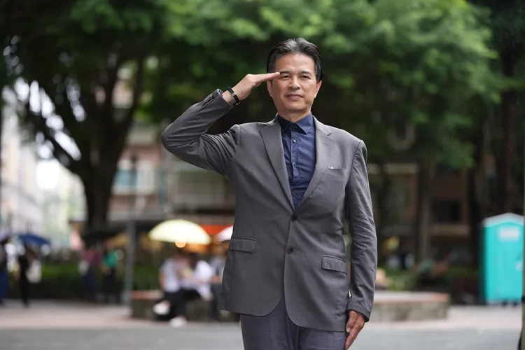 對藝人閃兵案延燒，李興文呼籲：「知恥近乎勇，勇敢面對。」彭欣偉攝