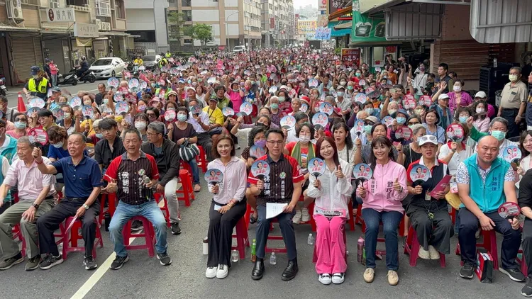 邱議瑩基層座談吸引許多民眾參加。邱議瑩辦公室提供