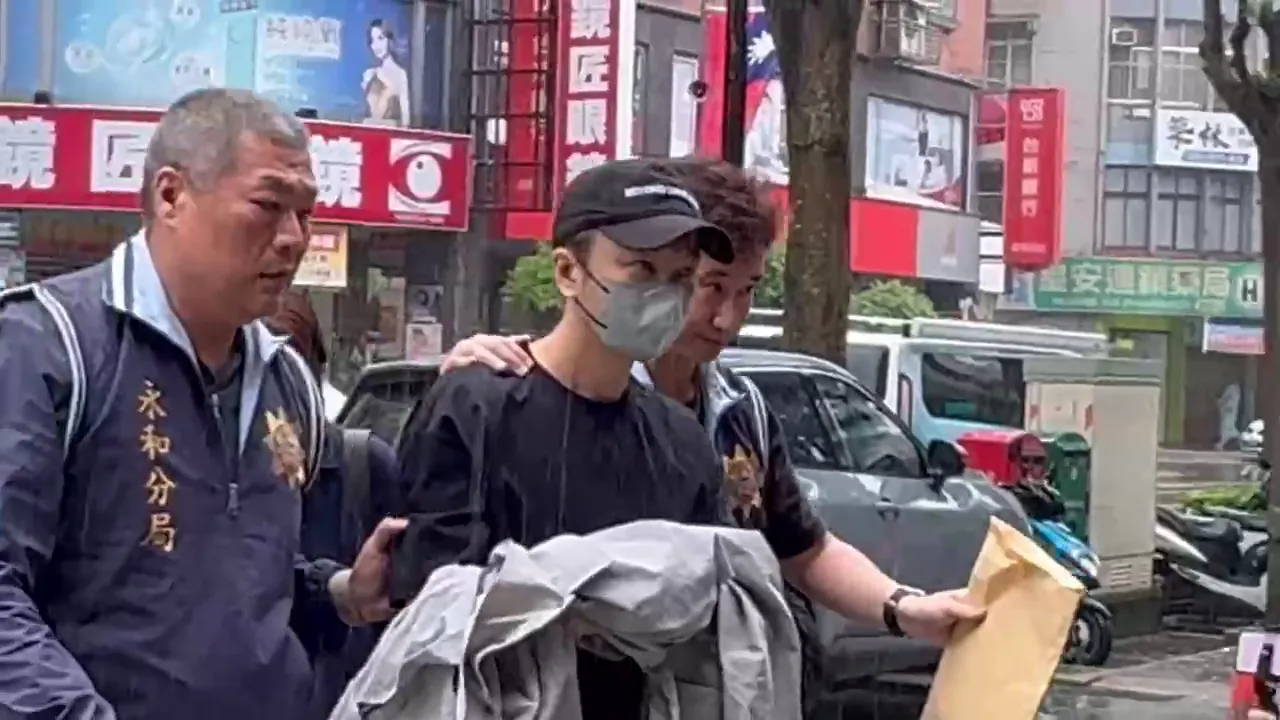 書偉遭拘提到案。翻攝畫面