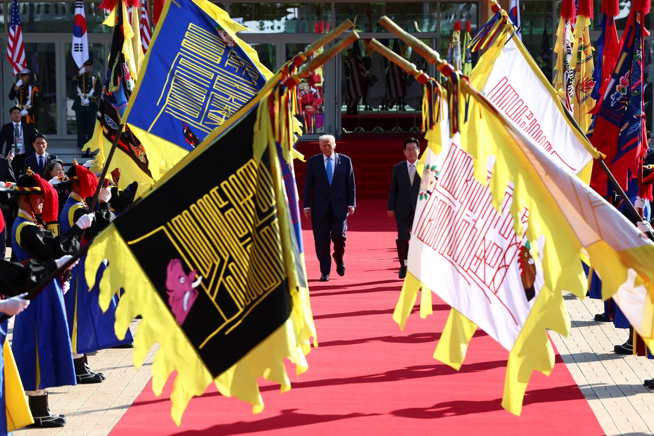 川普在南韩访问。路透社