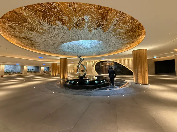 「陶朱隱園」開賣後，低樓層每坪單價約300萬元起，堪稱全台最貴豪宅。讀者提供獨家照片