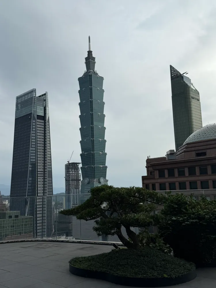 陶朱隱園比鄰台北101大樓。讀者獨家提供