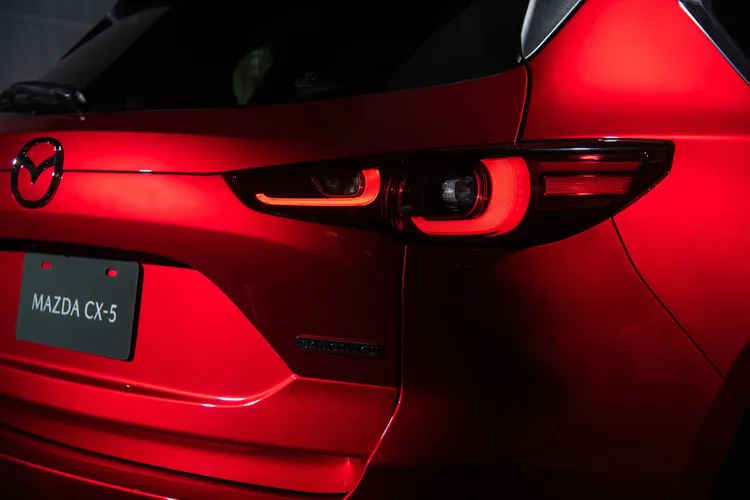 MAZDA同步針對CX-5祭出限時70期0利率，與業界少見的7年原廠保固，不僅降低初期財務壓力，更進一步拉高整體擁車安心感。原廠照片