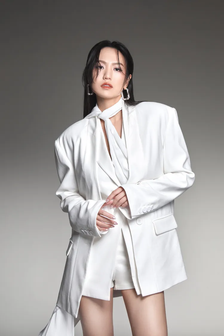 孫盛希歌聲辨識度高粉絲一秒認出喊「化成灰都認得」。滾石唱片提供