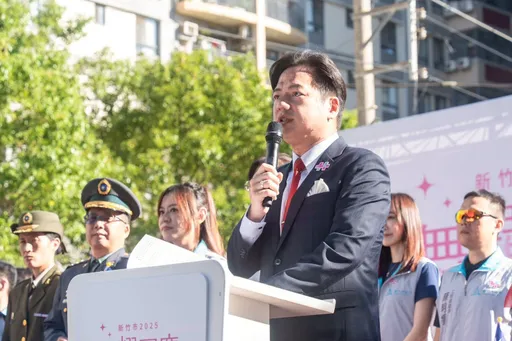 邱臣远主持新竹市国庆典礼 细数高虹安团队5大政绩