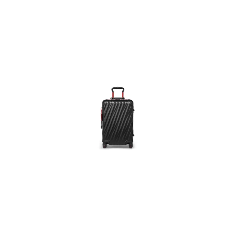 TUMI 19 Degree黑色TUMI紅鋁合金國際四輪登機箱，4萬9800元。品牌提供