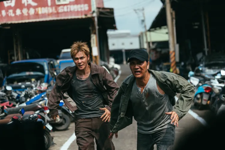 羅志祥與馬志翔狂飆演技。華納音樂提供