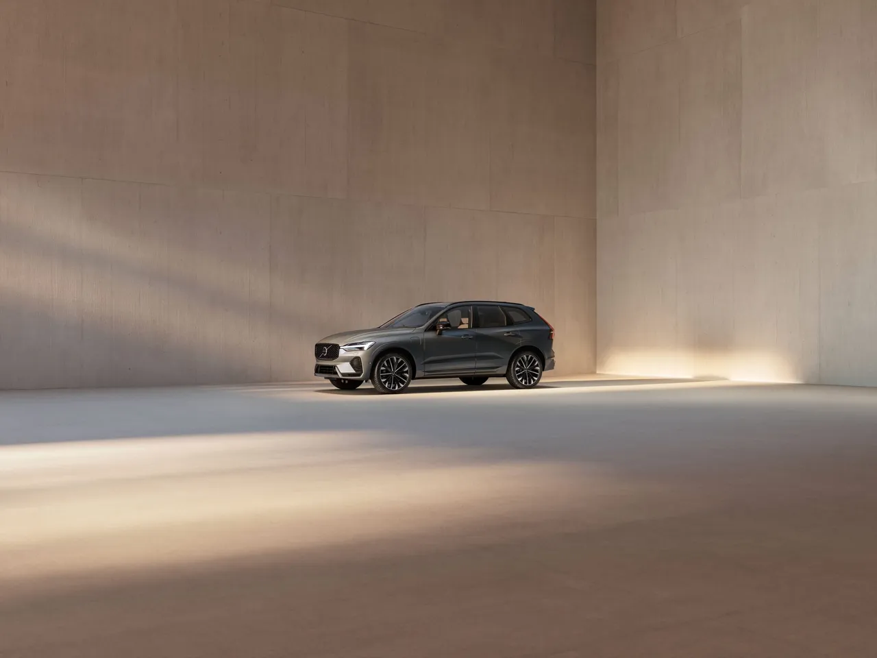VOLVO透过PHEV里程碑达成、持续导入新世代产品、完善展示通路与多元服务,显示品牌稳健推进全面电动化的策略。原厂照片
