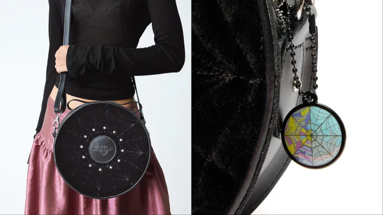 Dr. Martens X Wednesday 圓形肩背包，7980元。品牌提供