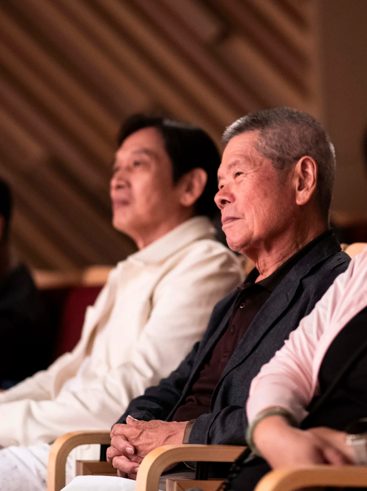 殷正洋(左)与吴楚楚。中华音乐人交流协会