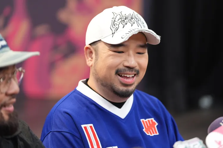 由於今年同時入圍金鐘60綜藝主持人獎，當晚Lulu、陳漢典、阿達將世紀同框。攝影中心攝