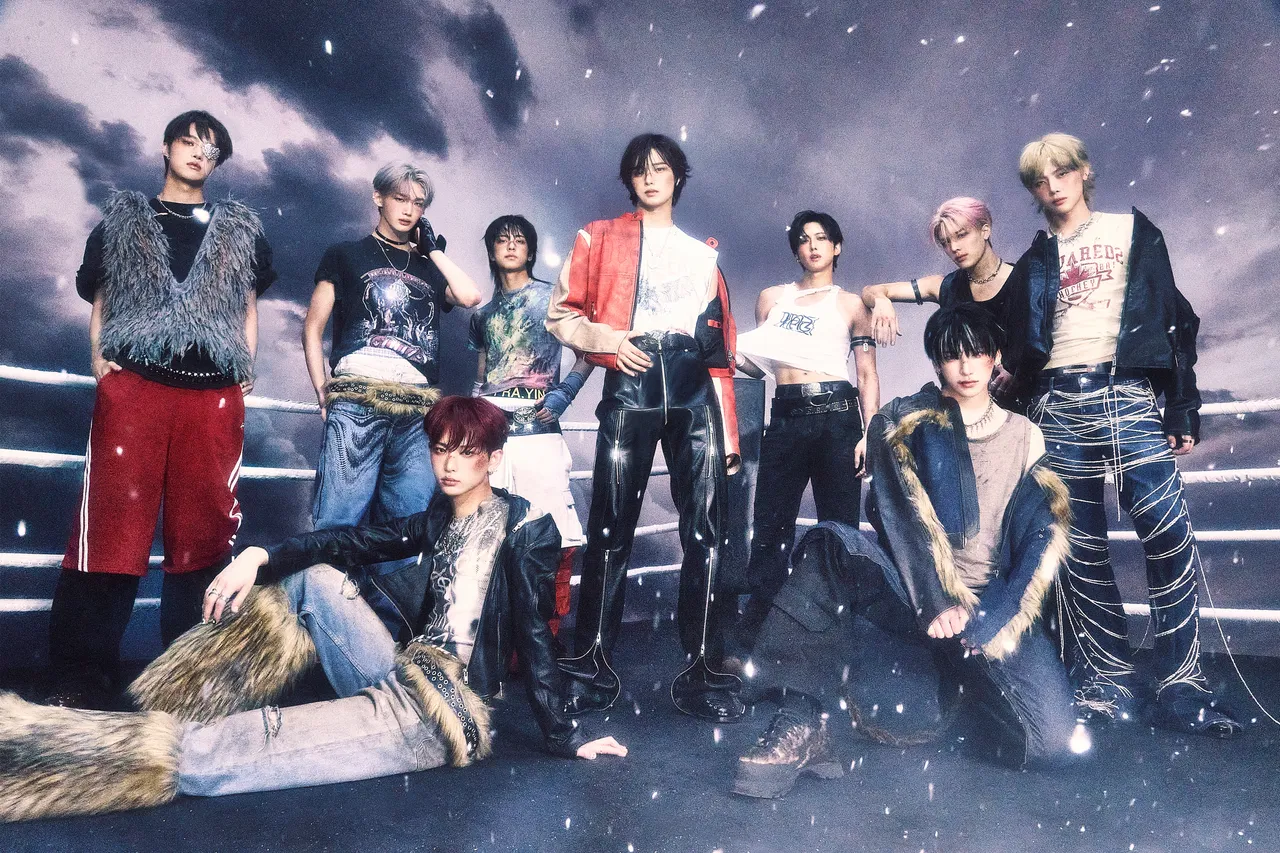 &TEAM明天将在韩国正式出道,推出首张韩文专辑《Back To Life》。©YX LABELS提供