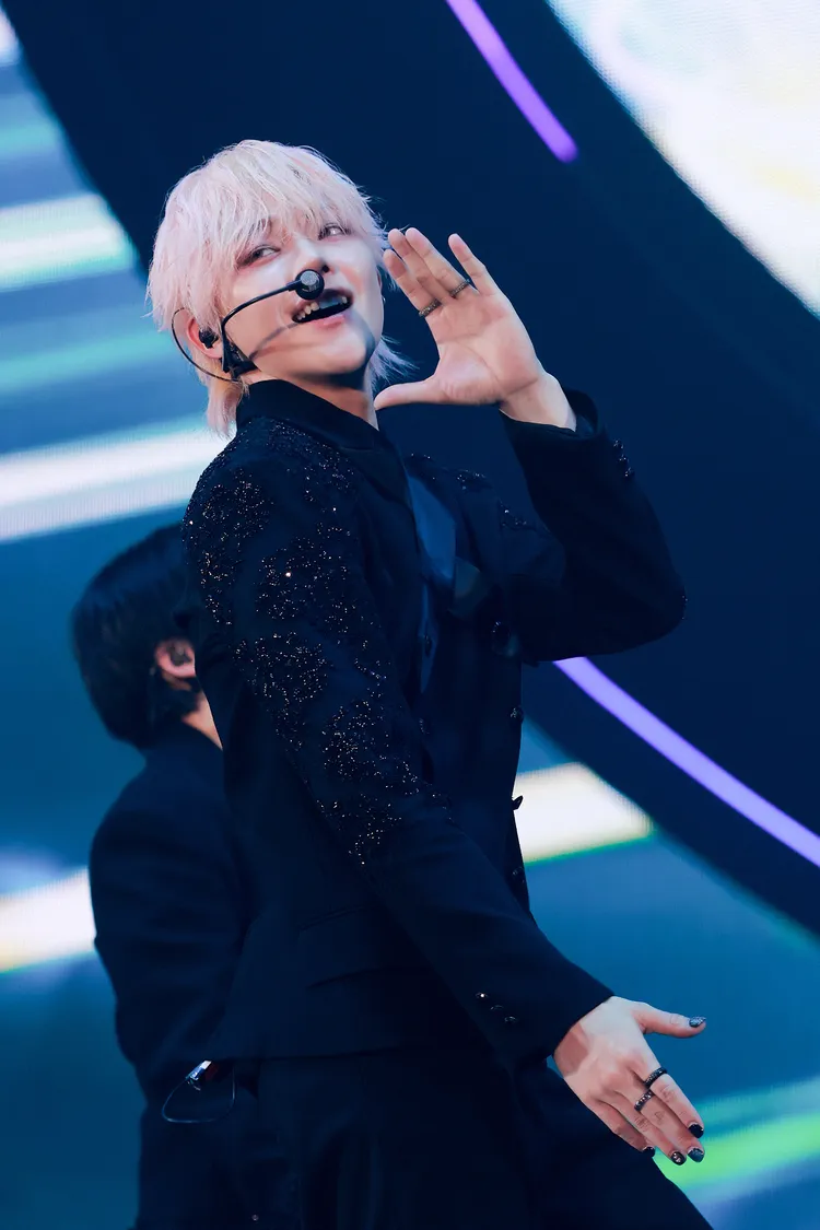 NICHOLAS（王奕翔）以台式日文「失敗は成功のお母さん」。©YX LABELS提供