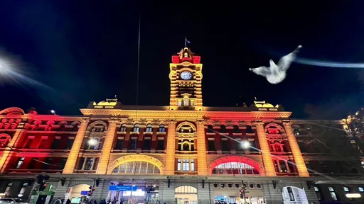墨爾本街頭驚魂!台籍女壽司師上班途中遭刺胸 嫌犯隨機下手