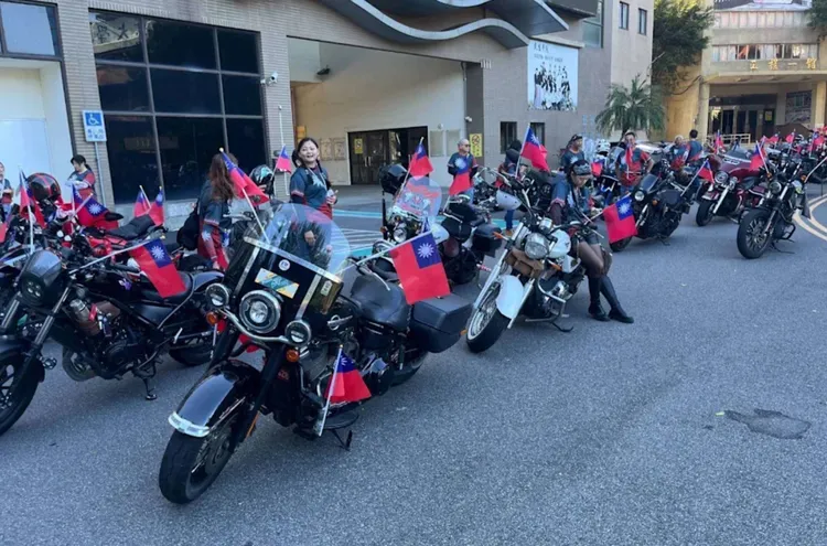 桃園環保局創新政策「寧靜車聚」從都會區延伸到山區，未來可推廣至石門水庫環湖道路、大溪慈湖周邊等其他風景區。主辦單位提供